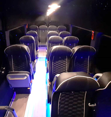 梅赛德斯 SPRINTER 16座位数