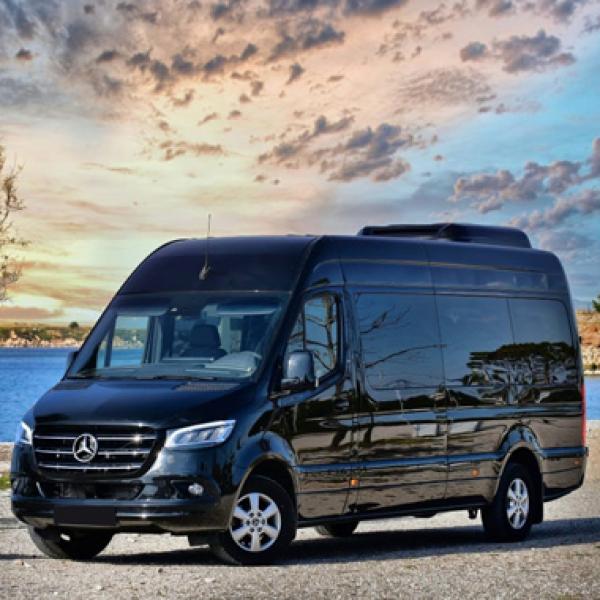 梅赛德斯 SPRINTER 16座位数